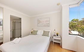 Spacious & Cosy 2 Bedroom Apartment In Darling Harbour